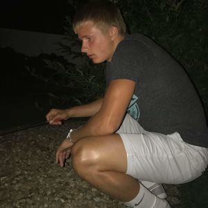 Meet your Posher, Devan